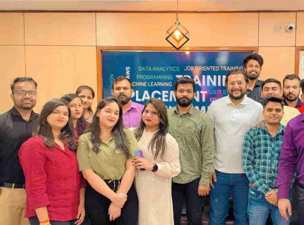 Portrait by Amir Geshani